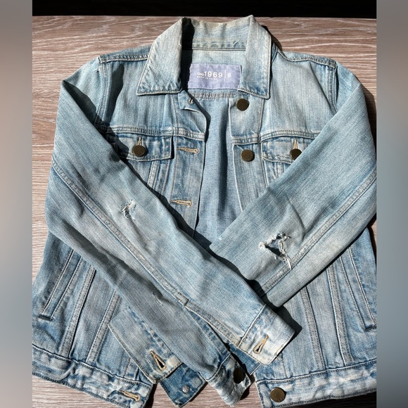 Zara Jackets & Blazers - Women’s Denim Jacket